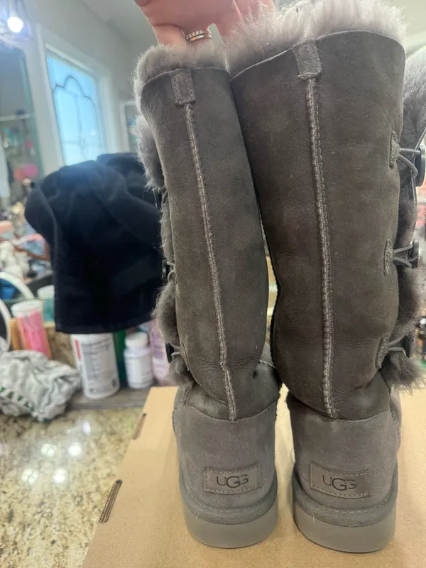 UGG Boots Suede - Image 3