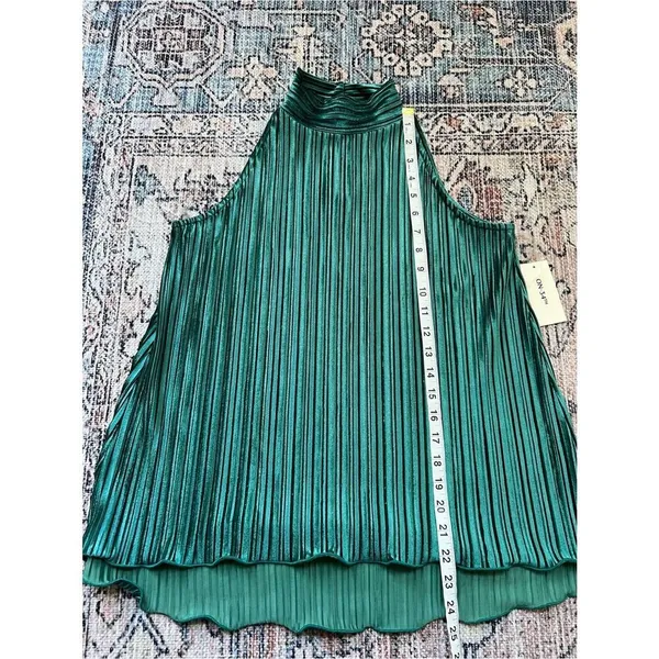 On 34th NWT Sleeveless High-Neck Pleated Tank Top Forest Emerald Green Size XS - Image 10