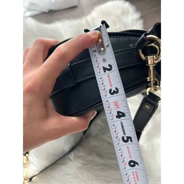 Michael Kors Cary Leather Saddle Crossbody bag Magnetic flap closure bag black h - Image 10