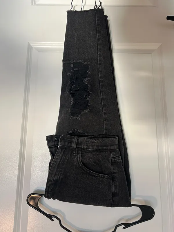 Distressed Mom Jeans - Image 5