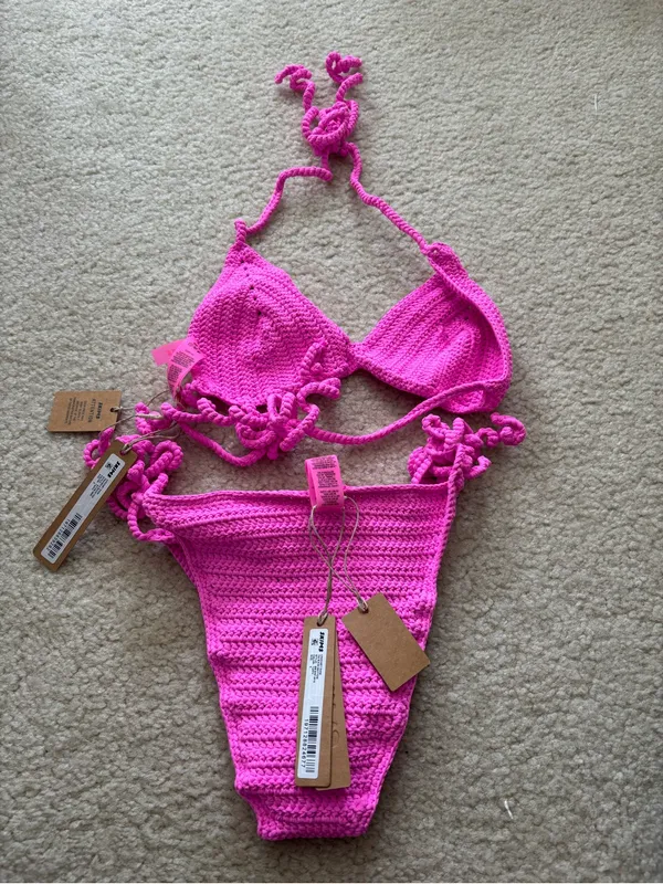 SKIMS Limited Edition Pink Crochet Bikini - Image 5