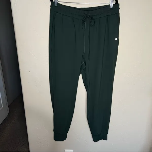 YITTY Ultra Luxe High Waist Everpine Green Jogger Athleisure‎ Pants - Image 5