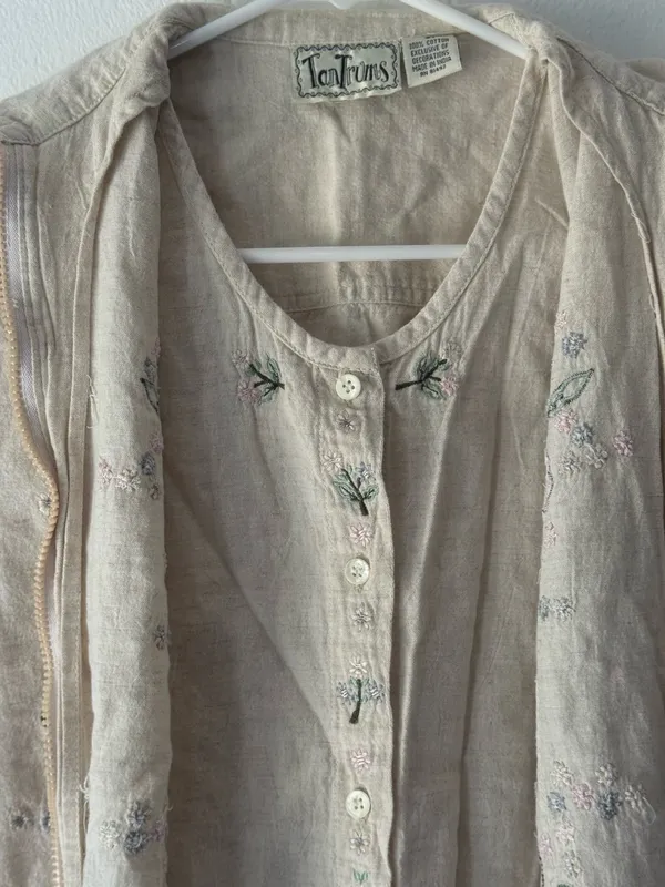Tantrums Vintage Embroidered Vest jacket size small - Image 3