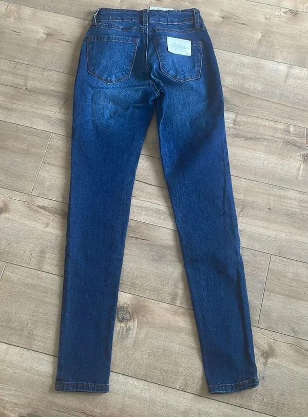 NWT KanCan Classic High Rise Super Skinny Jeans Sz 0 / 23 - Image 5