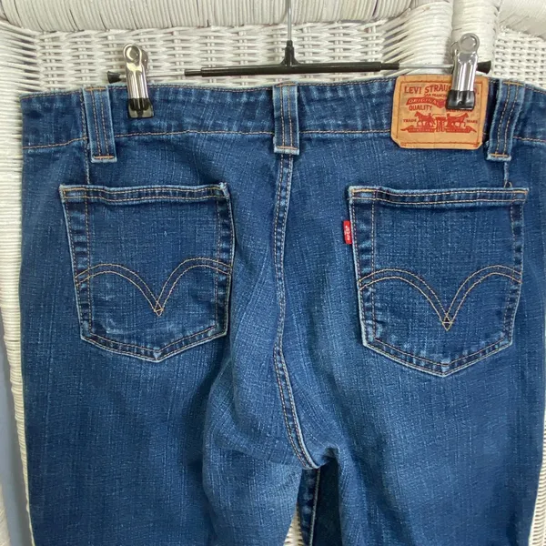 Levi's 525‎ Bootcut Jeans Women's 12M Medium Wash Stretch Denim - Image 8