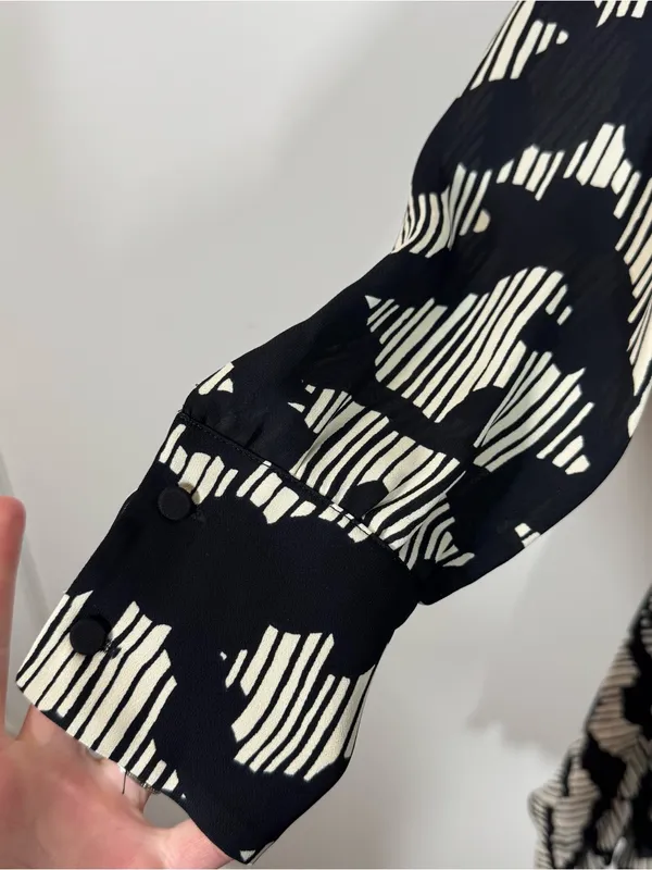 REISS Miya Ruched Long Sleeve Printed Mini Dress Size 6 black and white classy‎ - Image 2