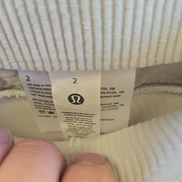 Lululemon Athletica Cream Ankle Pants - Image 3