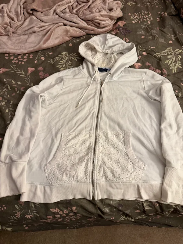 Tommy Hilfiger White Eyelet Zip Hoodie with Hood - Image 3