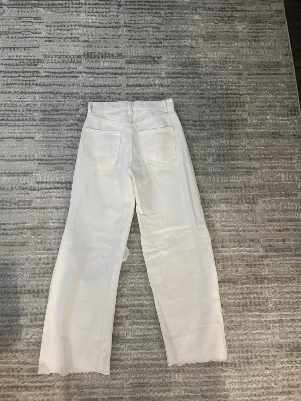 Edikted White Jeans Cut-Out - Image 3