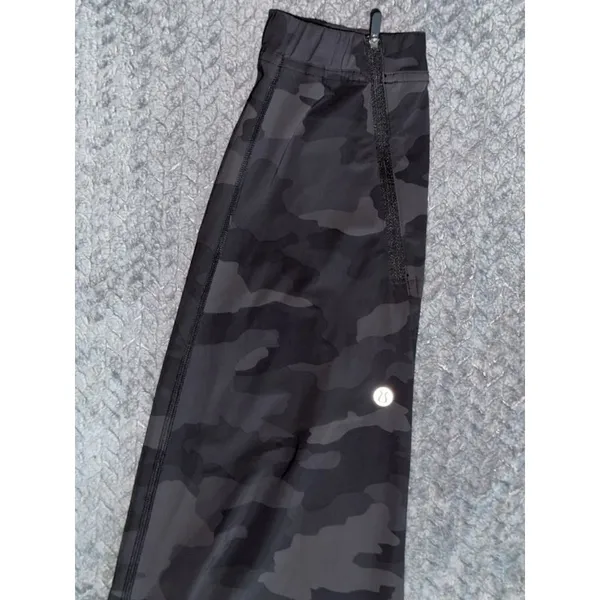 Lululemon Women's Swift Speed High-rise Crop Legging Heritage Camo Size 8‎ - Image 6