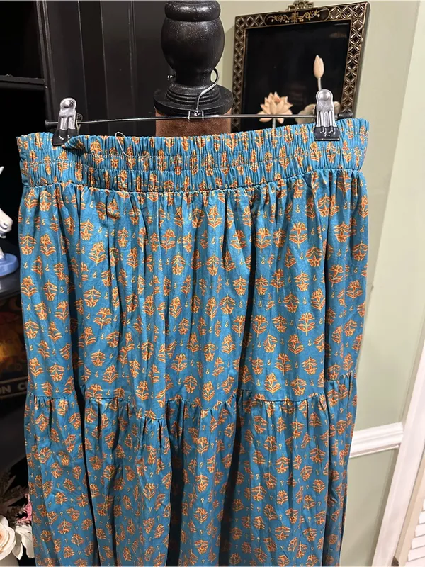 Luna Moon Blue Patterned Skirt with Lace Trim – Size Medium (NWT) - Image 7
