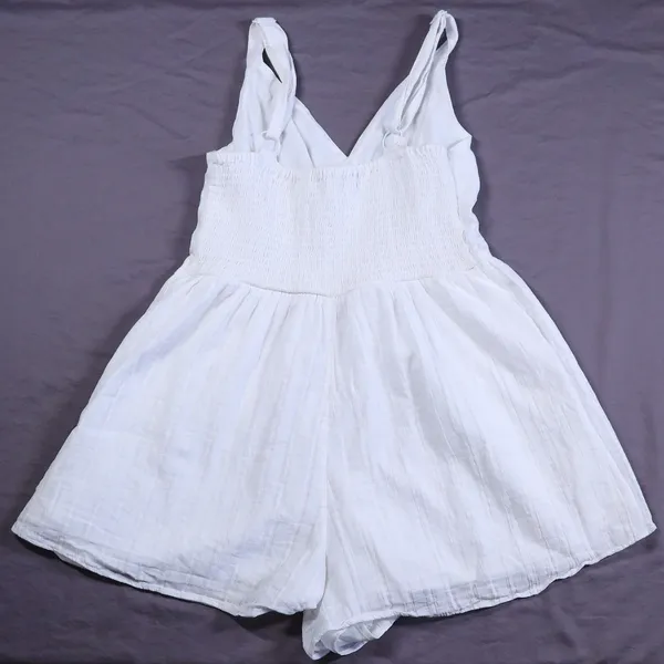 American Eagle Romper Womens Medium White Cotton Grid Smocked Back Summer V-Neck - Image 14