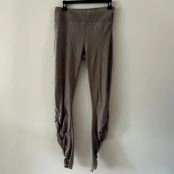 Lululemon Half Moon Inner Glow Tight 28" Leggings Size 8 - Image 2