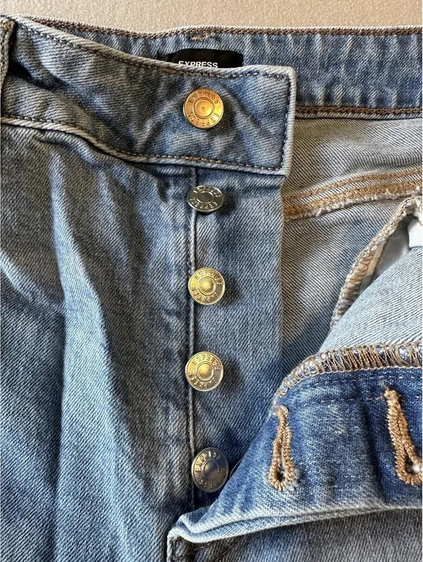 Express Relaxed Straight Ankle High-Rise Jeans Size 6R Light Wash - Image 7