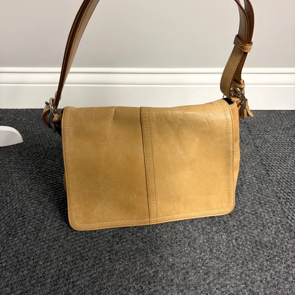 Coach Ergo Tan Glovetanned Leather Flap Shoulder Bag F10204 Tassel Vintage - Image 3