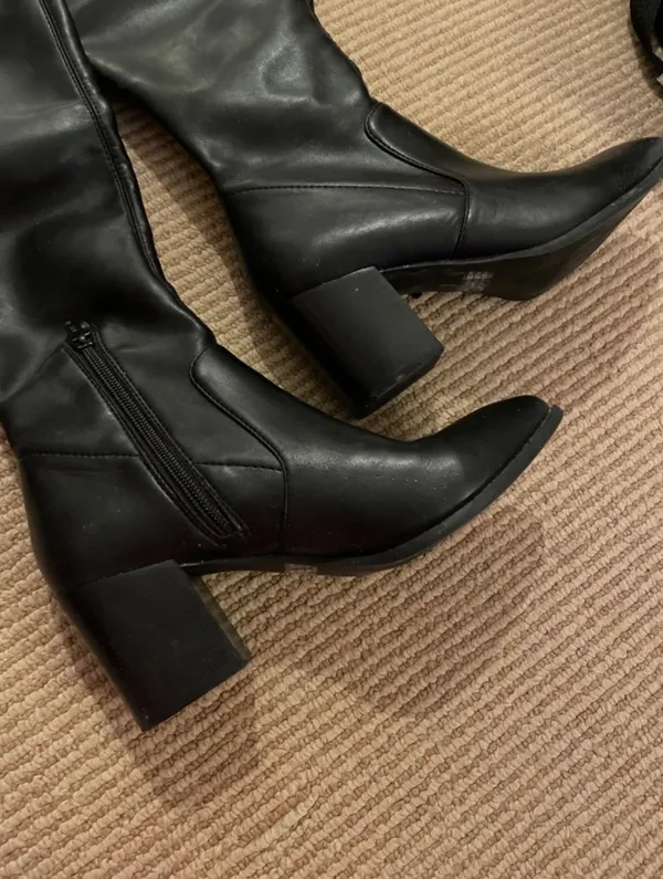 DV by Dolce Vita Knee-High Black Boots - Image 2