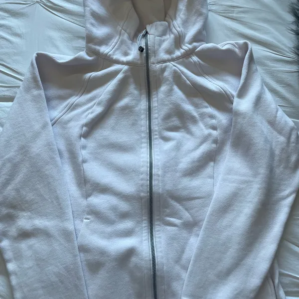 ⚠️SOLD⚠️Lululemon scuba jacket - Image 3