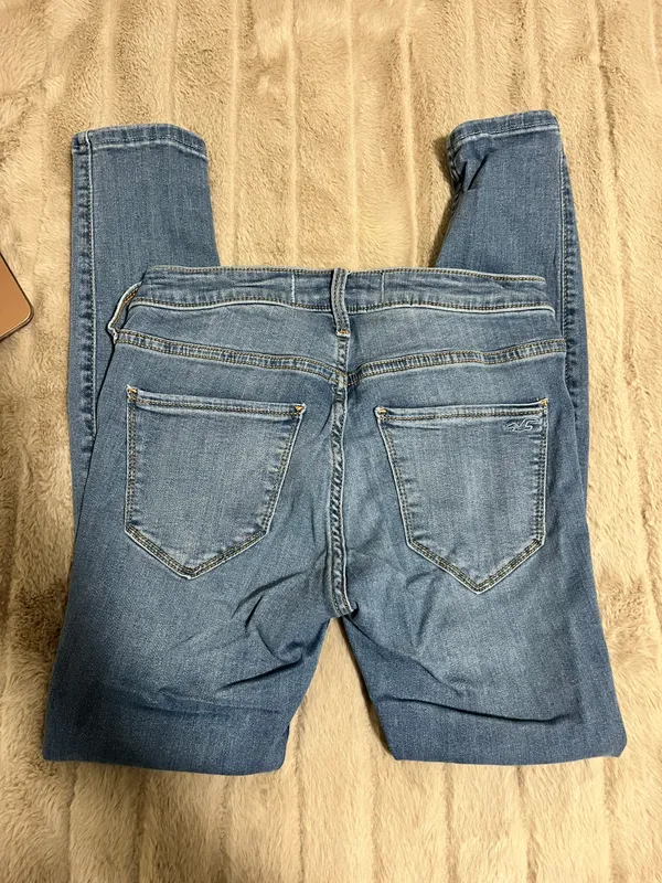 Hollister Jeans - Image 2
