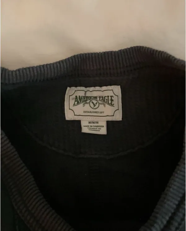 American Eagle Sweatshirt Crewneck Women’s - Image 3