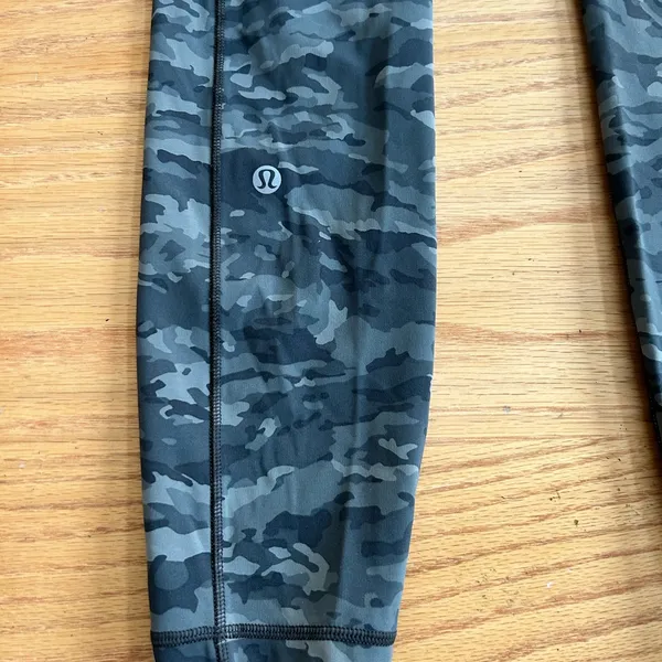 Lululemon Speed‎ Up Mid Rise Legging Size 4 Camouflage Evergreen Camo Green - Image 8
