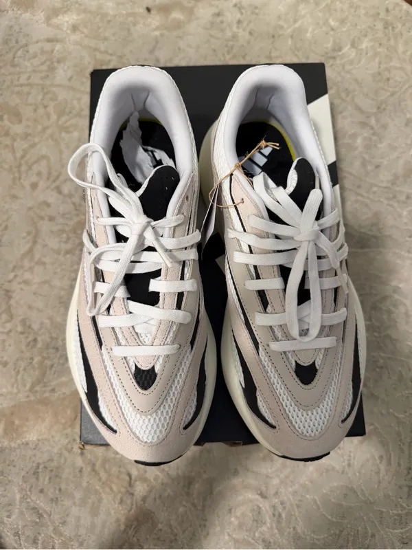 Adidas Lightblaze Shoes - 9 - Image 5