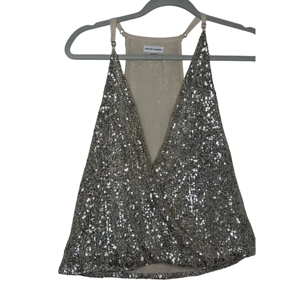 Love on a Hanger Silver Sequin Sleeveless Top Party Size M - Image 3