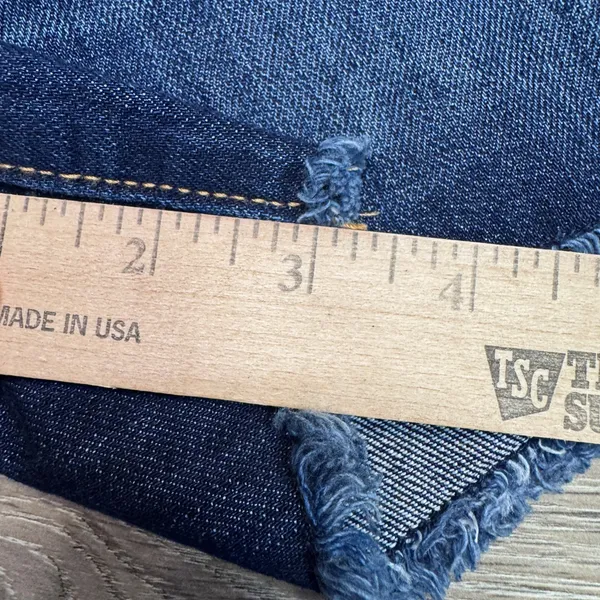 Old Navy The Diva Dark Wash Raw‎ Hem Denim Shorts Cutoff 6 Regular - Image 8