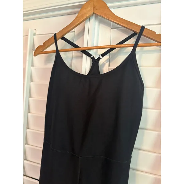 Old Navy Cloud Black Active Romper‎ Size Medium - Image 4
