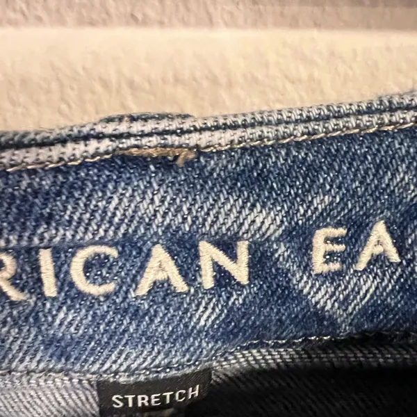 American Eagle Outfitters Distressed High-Rise Blue Jeans - Image 3