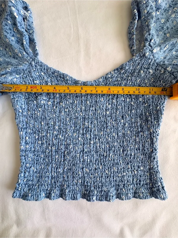 Abercrombie & Fitch Floral Smocked Puff Sleeve Top Size S - Image 2