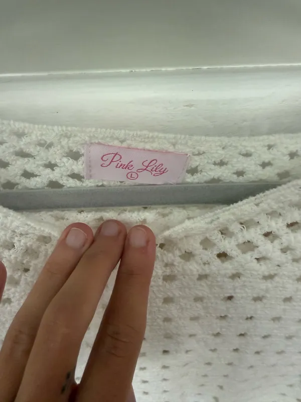Pink lily knit sweater - Image 3