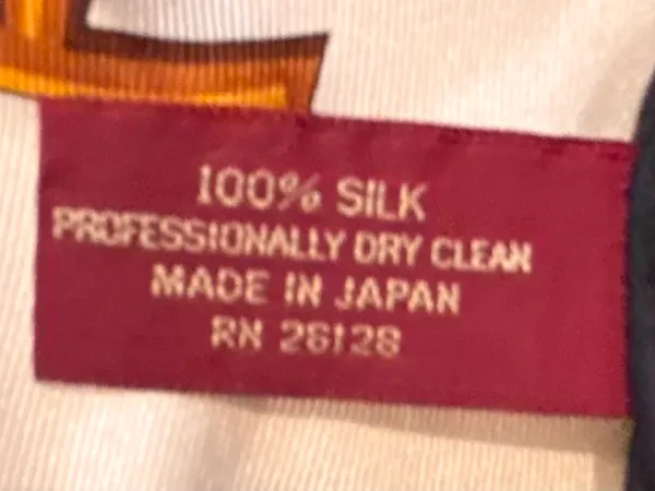 VINTAGE: Etienne Aigner | classic, square silk scarf - Image 8