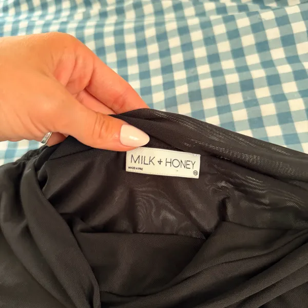 Lulus Black Off the shoulder top - Image 6