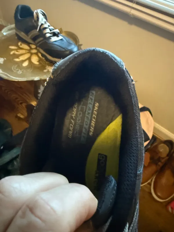 Skechers Shoes Memory Foam - Image 2