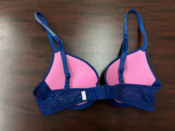 PINK Victoria’s Secret Wear Everywhere Push-Up Bra with Rhinestone Straps 32B - Image 4