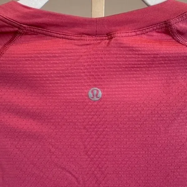 Lululemon Swiftly Tech Long-Sleeve Shirt 2.0 Waist Length Desert Red Size 8 - Image 4