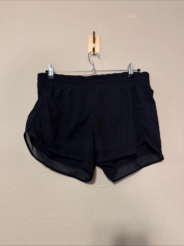 Athleta Mesh Racer Run Shorts 4" Black Athletic Lightweight Size Medium - Image 2