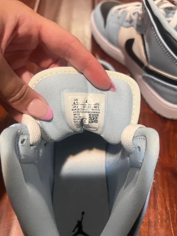 Air  1 mid se - Image 4