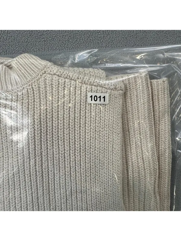 Zara Women's Beige Ribbed Knit Sweater Vest V-Neck Cropped Sleeveless Small - Image 7