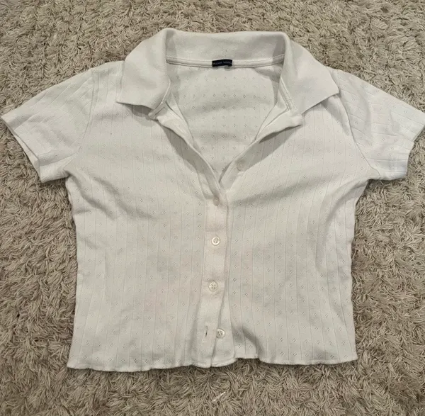 Brandy Melville Button-Up Top - Image 2