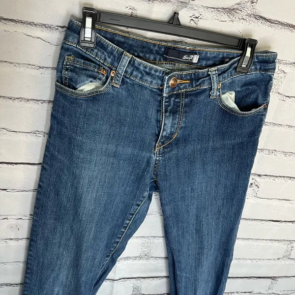 Seven7 Blue Straight Leg Jeans Classic Style Light Distressed SZ 4 Y2K Mid Rise - Image 5