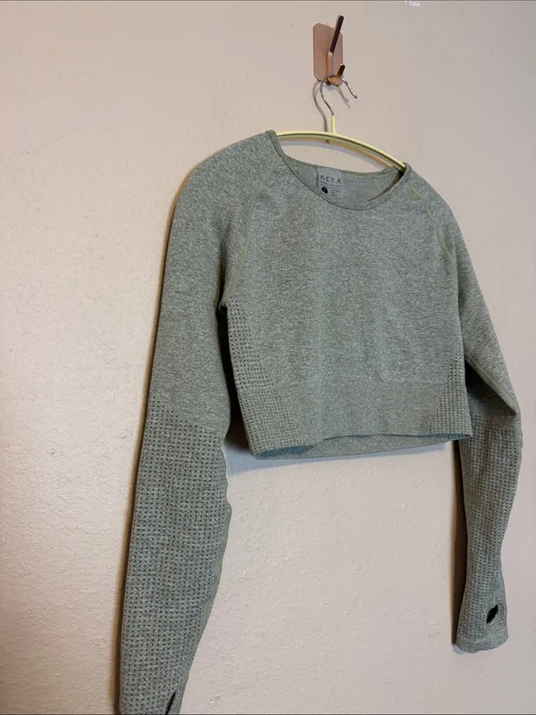 ACTA Seamless Crop Top‎ Green Size Large - Image 2