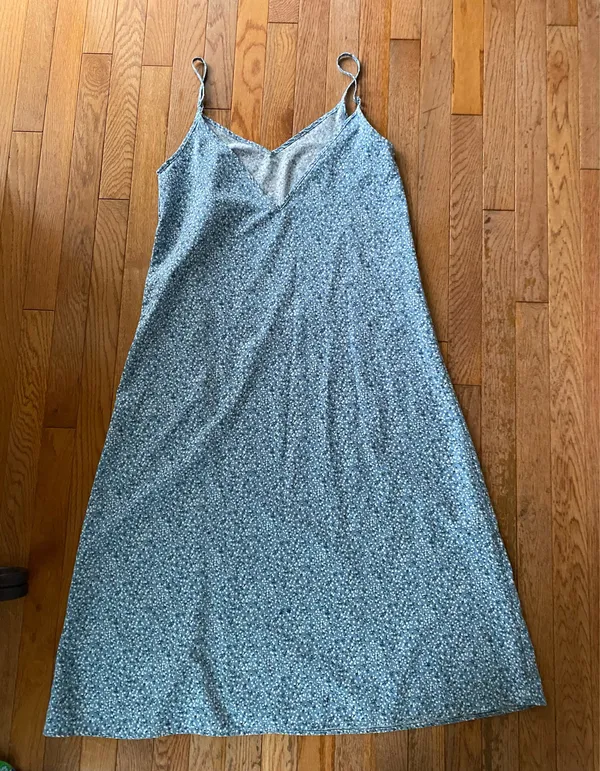 white and blue floral maxi shift dress - Image 6