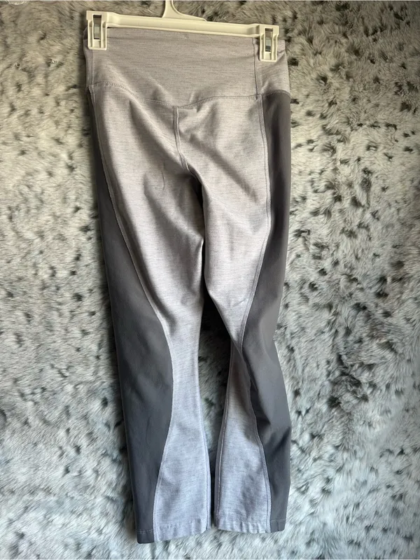 8. Nike dry fit small legging. 23 inseam - Image 2