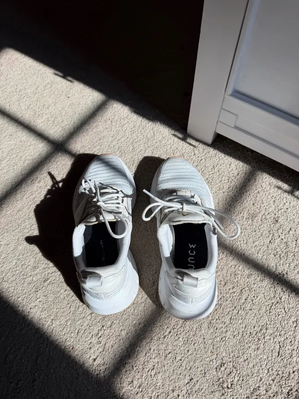 Adidas Swift Run Women’s Sneakers - Image 3