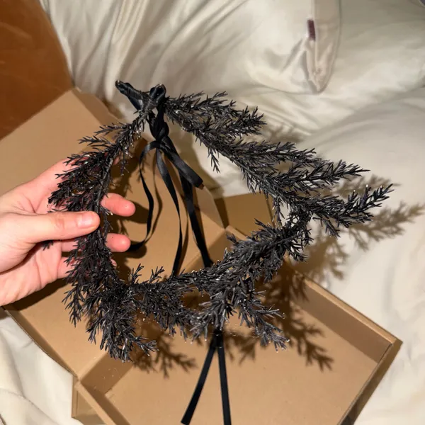 black wreath headband Size undefined - Image 2