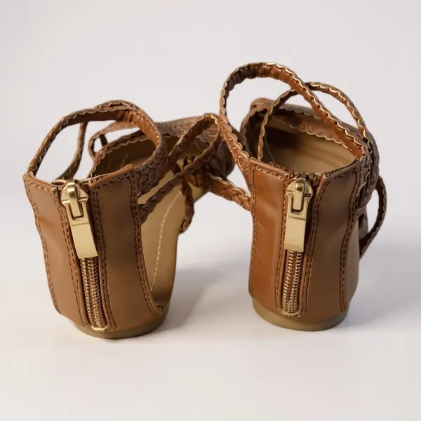X/appeal Kayla Strappy braided gladiator flats. Size 6. - Image 3