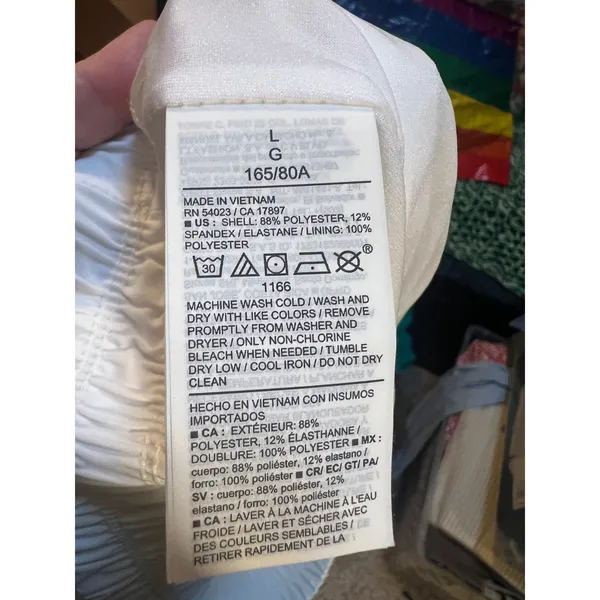 Old Navy Women's Size Large Extra-High Rise Short 3" Inseam White Stretch Tech - Image 13