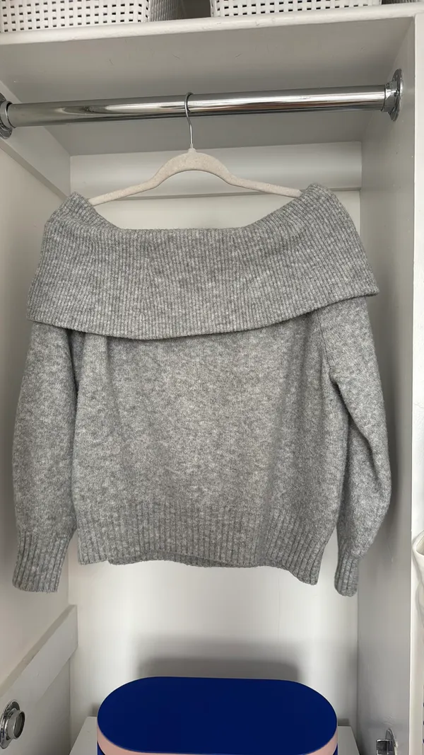 H&M off the Shoulder Grey Sweater - Image 2