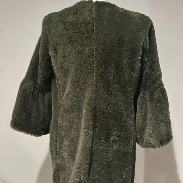 ELVI Boutique Dark‎ Hunter Green Soft zippered jacket with bell sleeves size 10 - Image 4